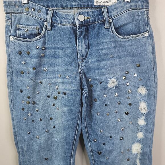 BlankNYC Distressed Embellished Crop Girlfriend Light Wash Jeans 26 - Picture 2 of 6